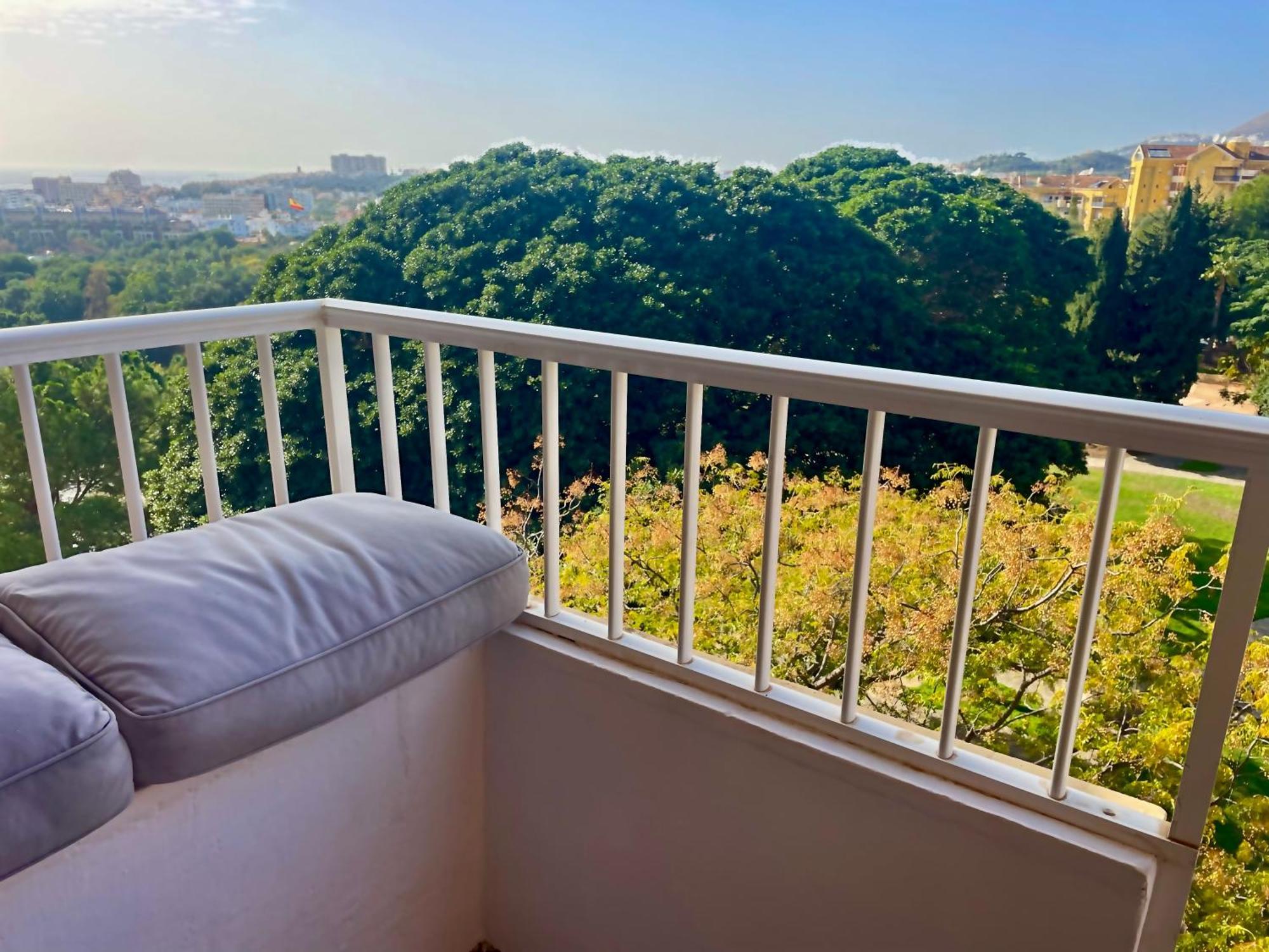 Luxury Suites Sunset Beach 贝纳尔马德纳 外观 照片